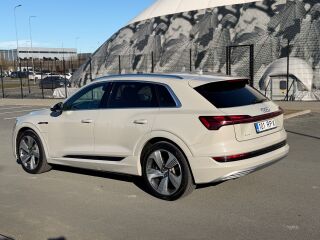 Audi e-tron 55 S-Line Quattro 300kW
