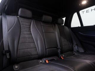 Mercedes-Benz E 200 T AMG Line 2.0 145kW