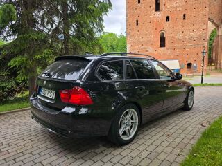 BMW 320 2.0 130kW