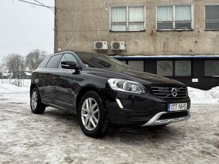 Volvo XC60 Momentum AWD 2.4 140kW
