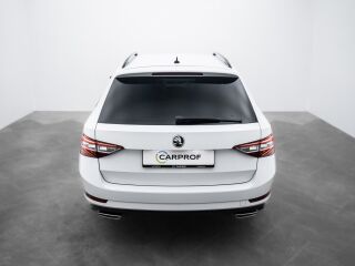 Skoda Superb Combi 4x4 Sportline 2.0 206кВ