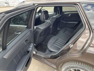Mercedes-Benz E 350 BLUETEC 4MATIC 3.0 V6 190kW