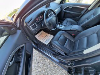 Volvo V70 MOMENTUM 2.4 R5 D5 136kW