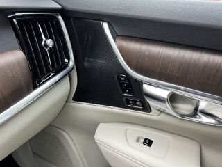 Volvo V90 Cross Country Intelli Safe Pro Luxury AWD MY22 2.0 B5 KERS MILD Kerghübriid 183kW