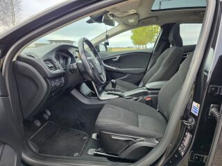 Volvo V40 City Safety 1.6 84кВ