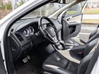 Volvo XC60 R-Design Finish Facelift 2.0 120kW