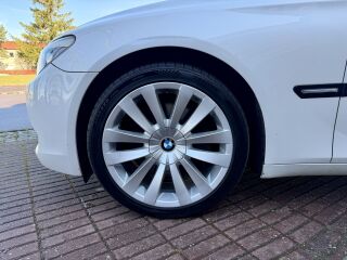 BMW ActiveHybrid 7 4.4 330kW