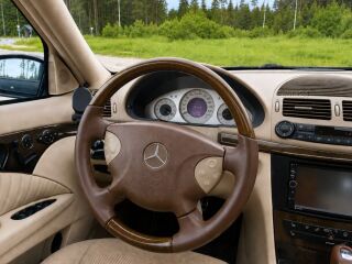Mercedes-Benz E 500 Avangarde LPG 5.0 V8 225kW