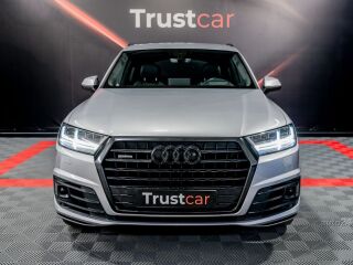 Audi Q7 S-Line plus 3.0 200kW