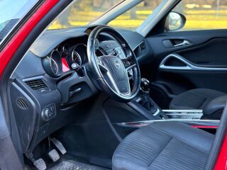 Opel Zafira 2.0 121kW