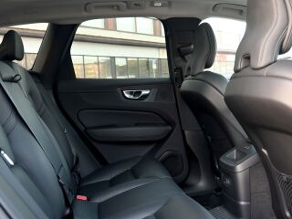 Volvo XC60 AWD T6 H&K BRIGHT PLUS XENIUM PRO INTELLI SAF 2.0 T6 Long Range Plug-in 293kW