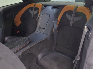Aston Martin DBS V12 533kW