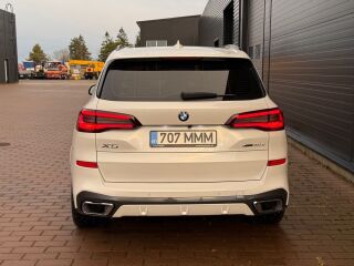 BMW X5 3.0 MHEV 210кВ