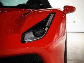 Ferrari 488 3.9 493kW