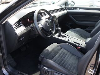 Volkswagen Passat VARIANT HIGHLINE 2.0 R4 110kW