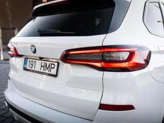 BMW X5 xDrive30d M-SPORT Individual pakett 3.0 195kW