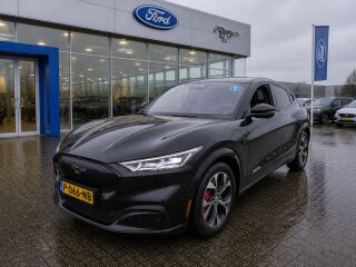 Ford Mustang Mach-E AWD Premium 200кВ