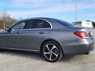 Mercedes-Benz E 220 2.0 143kW