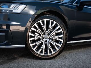 Audi A8 50 TDI Quattro 3.0 V6 210кВ
