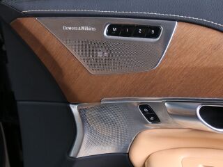 Volvo XC90 AWD INSCRIPTION XENIUM LUXURY INTELLI SAFE PR 2.0 D5 MY18 173кВ