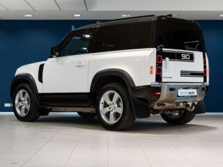 Land Rover Defender 90 X-Dynamic SE 3.0 183kW