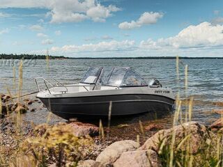 AMT 175BRF + YAMAHA F70AETL 52kW