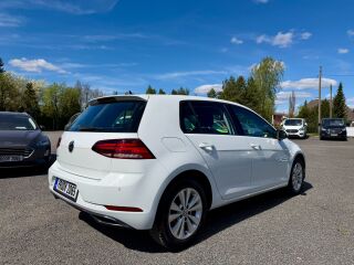 Volkswagen Golf 1.0 85kW