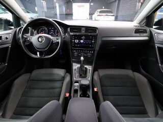 Volkswagen Golf 1.5 110kW