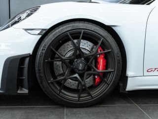 Porsche 718 Cayman GT4RS Weissach 4.0 368kW