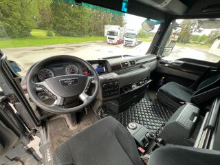 MAN TGX 26.440 6X2-2 LL + WECON AWZ 218 LZ 324kW