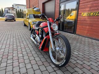 Harley-Davidson VRSCB V-Rod 21  Esi- ja 300 Tagaratas V2 Revolution 86kW