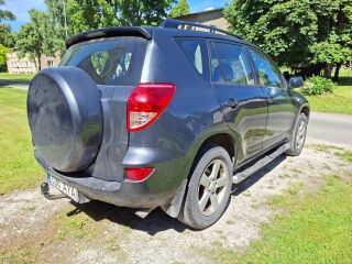 Toyota RAV4 2.2 100kW