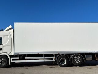 Scania G450 6x2*4 EURO6 + RETARDER + CARRIER SUPRA 550 No 331kW