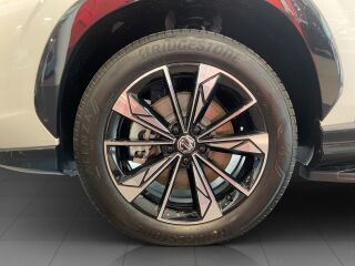 MG HS PHEV Luxury 1.5 R4 200кВ
