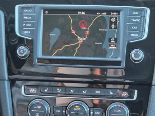 Volkswagen Golf Highline 1.6 81kW
