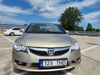 Honda Civic 1.8 103kW