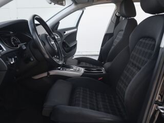 Audi A4 Limousine S-Line Quattro Facelift 2.0 R4 TDI 130kW