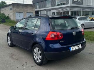 Volkswagen Golf 1.4 R4 55kW