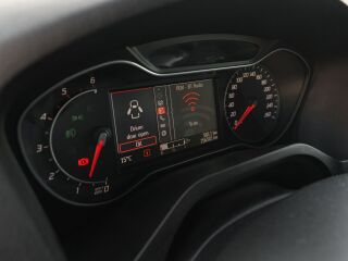 Ford Galaxy GHIA 2.0 103kW