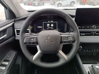 Mitsubishi Outlander Instyle 4WD 2.4 PHEV 225kW