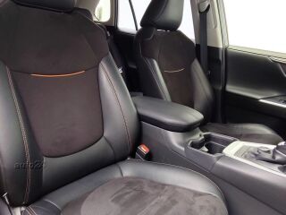 Toyota RAV4 Luxury Plus 131кВ