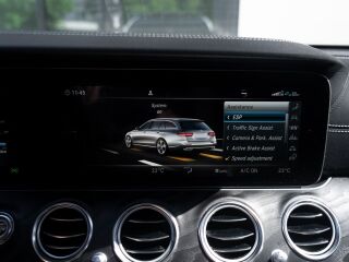 Mercedes-Benz E 400 AMG LINE 2.9 250kW