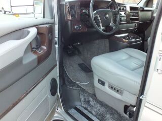 Chevrolet Express EXPLORER SE V8 231kW