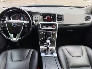 Volvo V60 Plug-in Hybrid AWD 2.4 D6 158kW