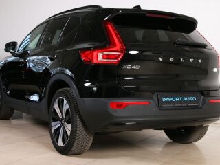 Volvo XC40 ULTIMATE DARK INTELLI SAFE PRO FULL P6 MY23 170kW