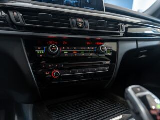 BMW X5 xDrive30d M-Sportpakett 3.0 190кВ