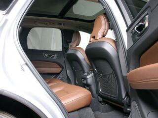 Volvo XC60 AWD INSCRIPTION INTELLI SAFE PRO MY20 2.0 B5 KERS Mild Hybrid 183kW