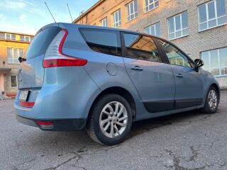 Renault Grand Scenic Long 7 1.9 R4 Diesel 96kW