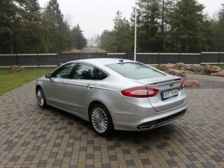 Ford Fusion TITANIUM 2.0 Ecoboost AWD 178kW