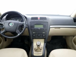 Skoda Octavia Highline 1.6 85kW
